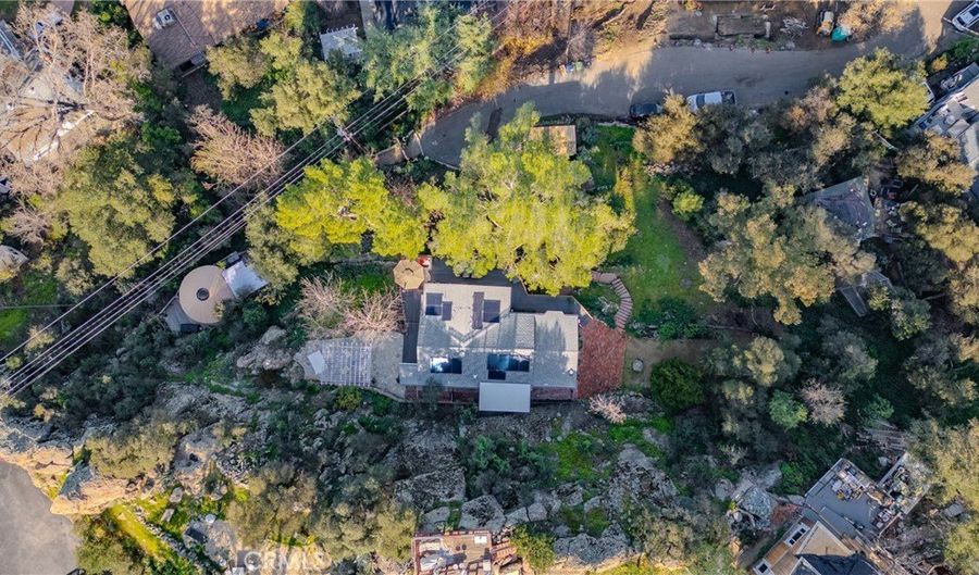29068 Lake, Agoura Hills, CA 91301 - 3 Beds, 2 Bath