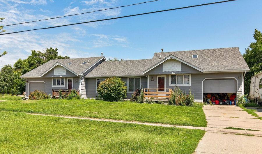 716 718 SE Magazine Rd, Ankeny, IA 50021 - 4 Beds, 3 Bath
