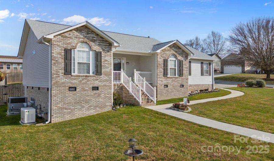 100 Lindsay Dr, Archdale, NC 27263 - 3 Beds, 2 Bath