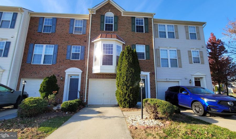 25355 SWEETNESS Ter, Aldie, VA 20105 - 4 Beds, 5 Bath