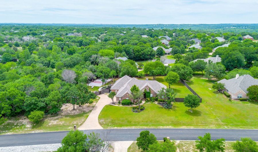 1736 Woodridge Ct, Aledo, TX 76008 - 4 Beds, 4 Bath