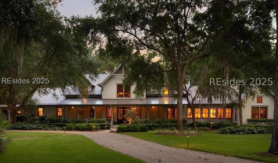 11 Headwaters Rd, Bluffton, SC 29910 - 7 Beds, 9 Bath