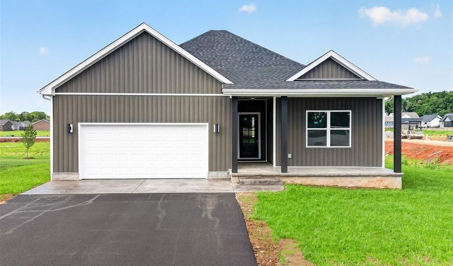 131 McCutchen Ct, Auburn, KY 42206 - 3 Beds, 2 Bath