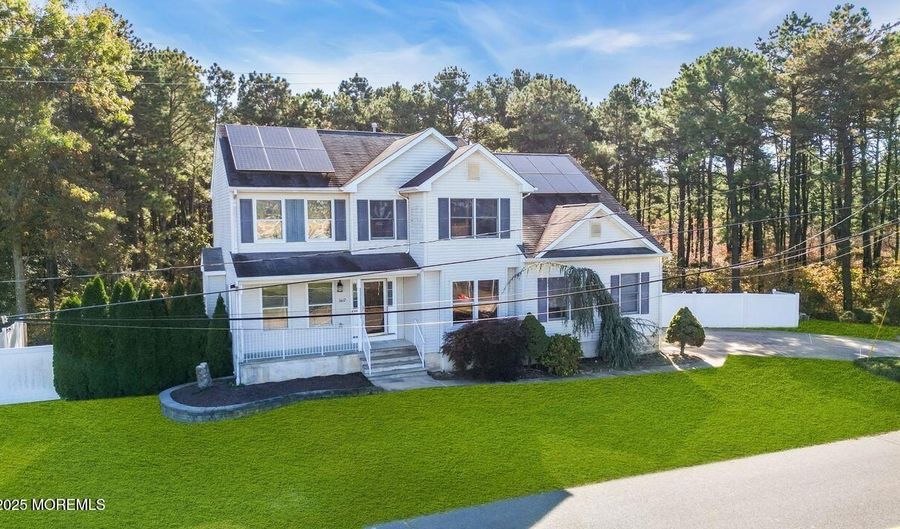 1617 Berkeley Ave, Beachwood, NJ 08722 - 4 Beds, 2 Bath