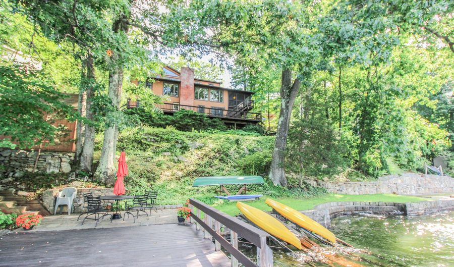 34 40 Acre Mountain Rd, Danbury, CT 06811 - 3 Beds, 3 Bath