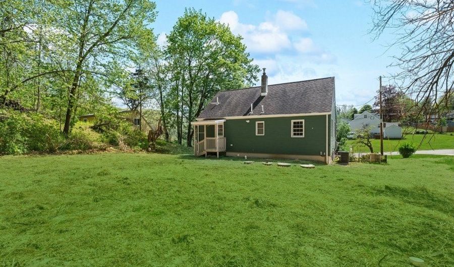 8 Andrea Dr, Alloway, NJ 07462 - 3 Beds, 2 Bath