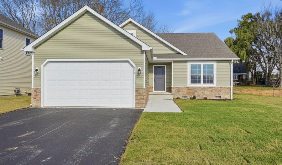 101 FAIRFAX Ln, Dover, DE 19901 - 3 Beds, 2 Bath