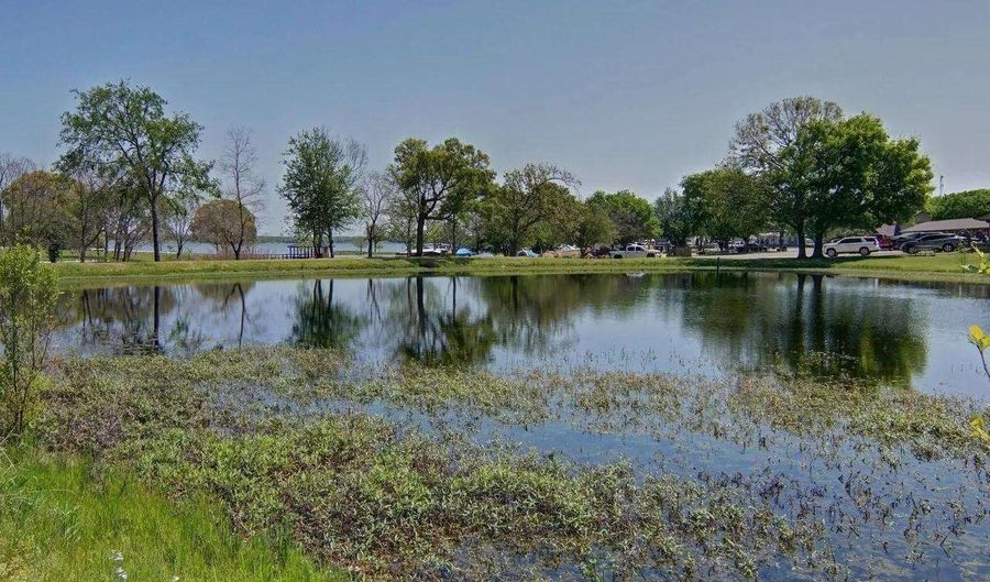 166 County Road 1559, Alba, TX 75410 - 2 Beds, 2 Bath