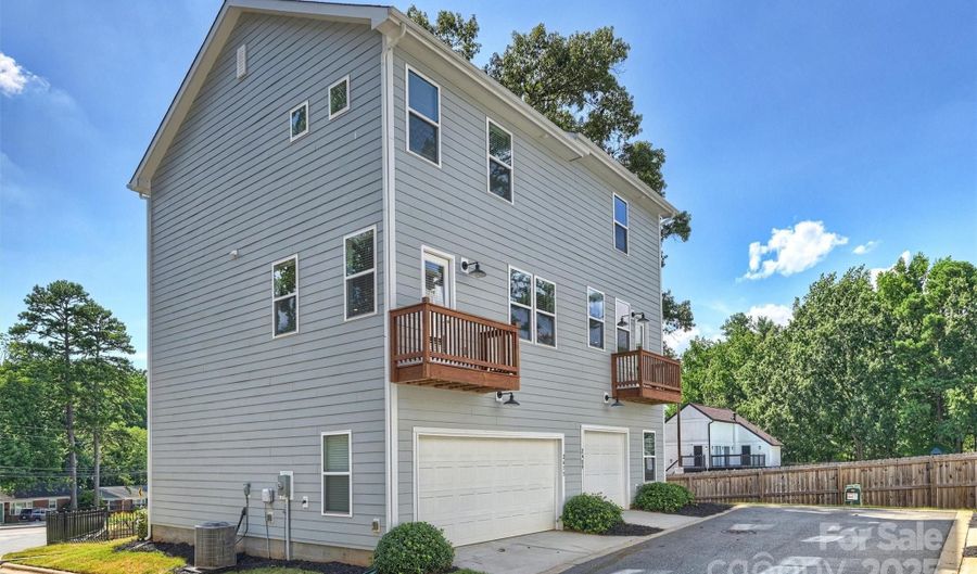 2405 Via Del Conte Aly, Charlotte, NC 28205 - 2 Beds, 3 Bath