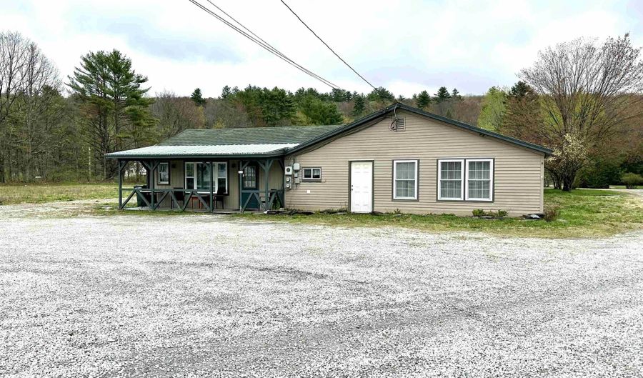 855 North St, Brandon, VT 05733 - 3 Beds, 2 Bath