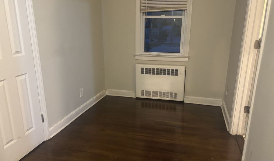 26 Marsdale Ave, Bridgeport, CT 06606 - 3 Beds, 2 Bath