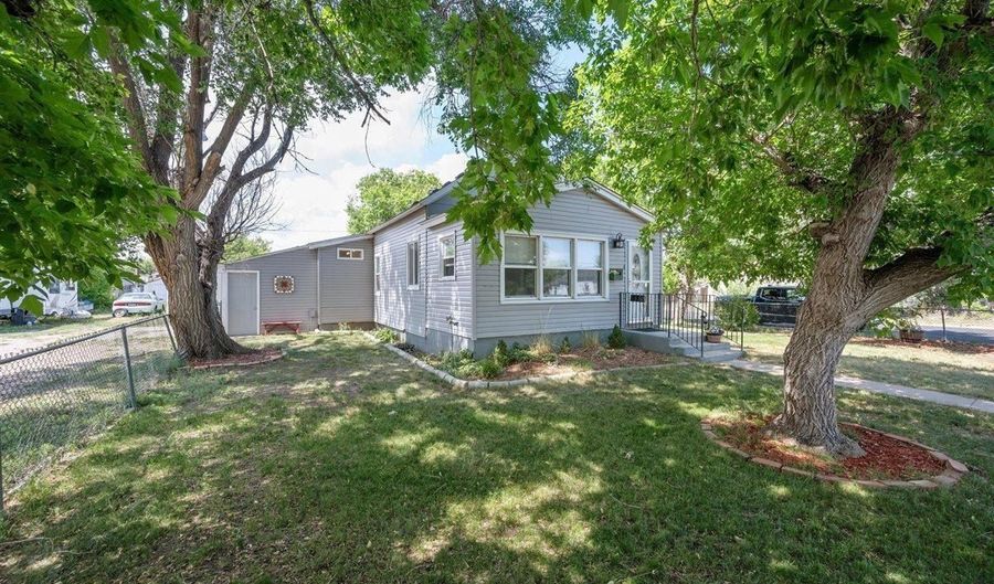 522 E 2ND St, Cheyenne, WY 82007 - 2 Beds, 1 Bath