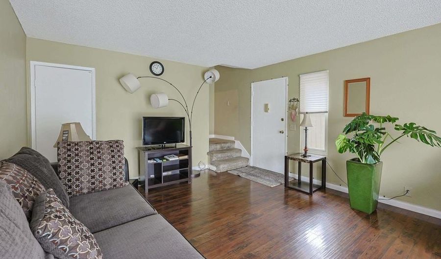 6872 Quebec Ct 5, San Diego, CA 92139 - 3 Beds, 2 Bath