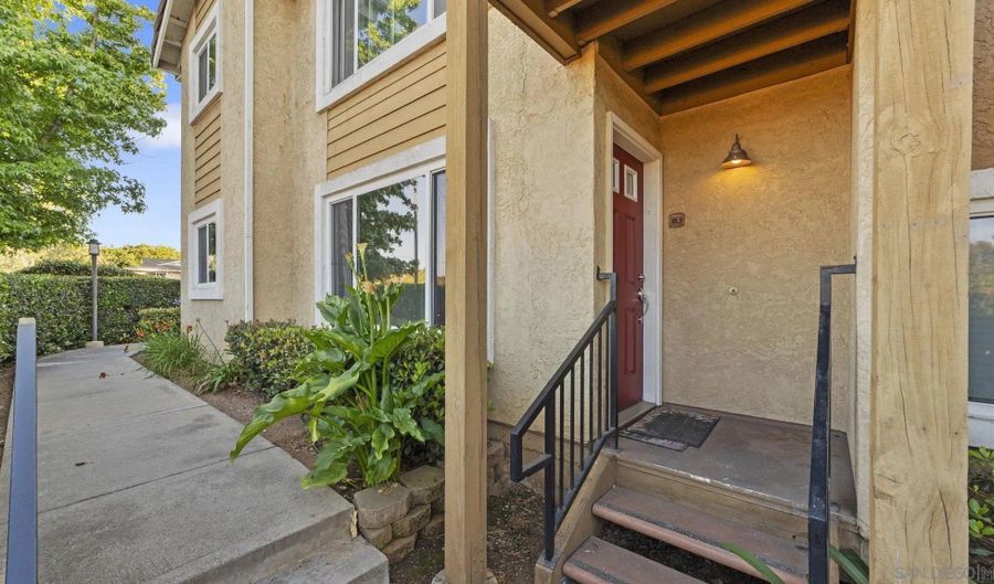 505 San Pasqual Vly 183, Escondido, CA 92027 - 3 Beds, 2 Bath