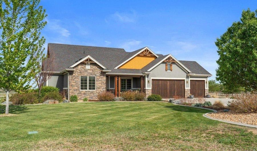 1336 Paramount Dr, Berthoud, CO 80513 - 3 Beds, 3 Bath