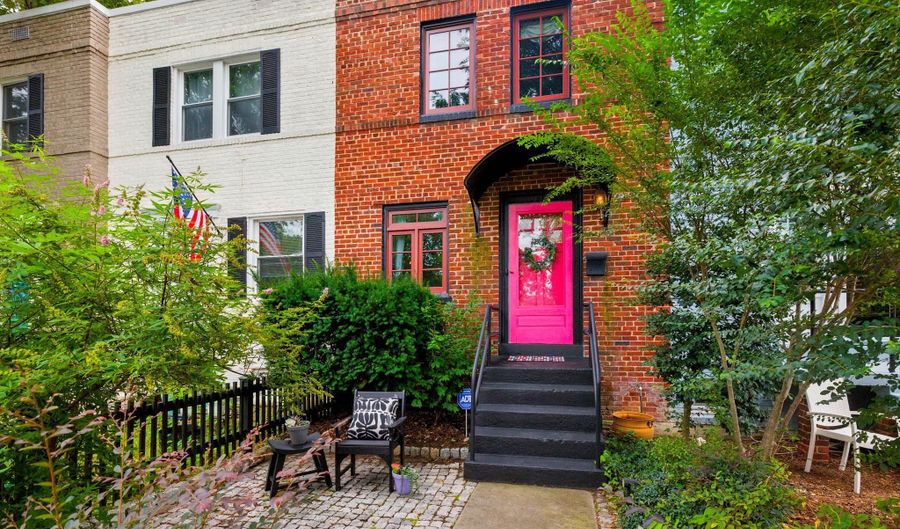 333 MOUNT VERNON Ave, Alexandria, VA 22301 - 2 Beds, 1 Bath