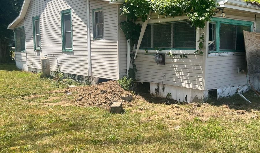 23400 PATUXENT Blvd, Aquasco, MD 20608 - 5 Beds, 1 Bath