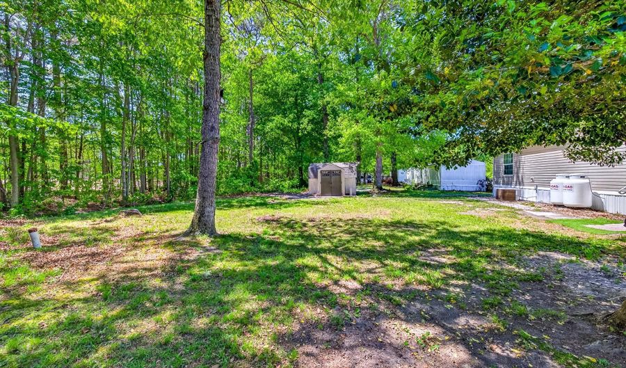11634 HONEYBEE Ln, Laurel, DE 19956 - 3 Beds, 2 Bath