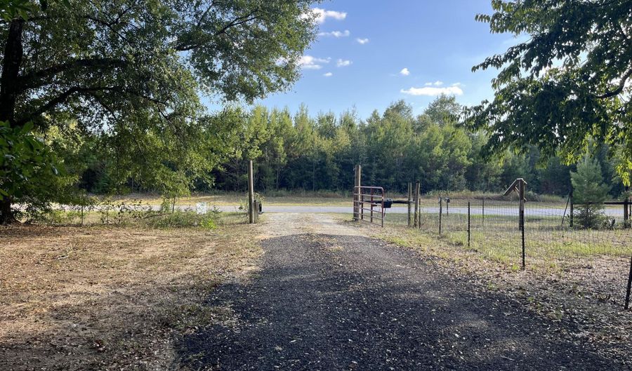 7958 NW County Rd 274, Altha, FL 32421 - 1 Beds, 1 Bath