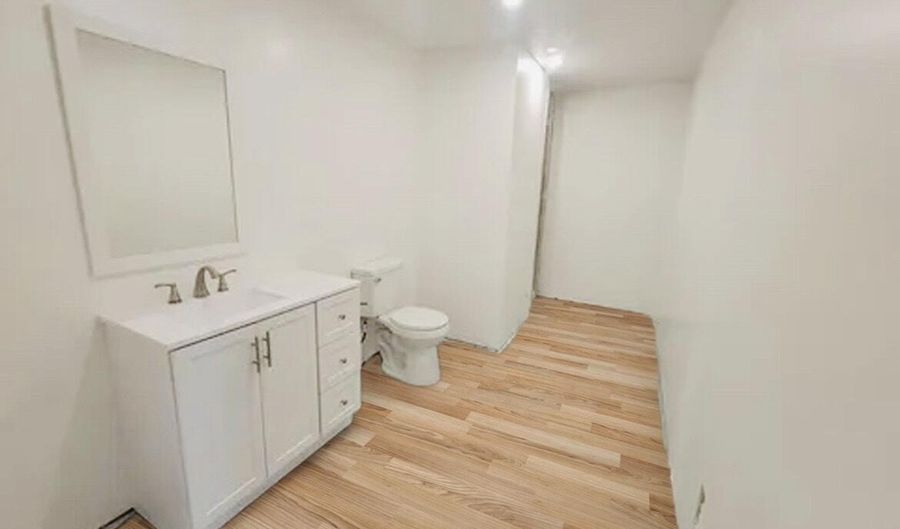 1640 N WHITE SANDS Blvd, Alamogordo, NM 88310 - 2 Beds, 2 Bath