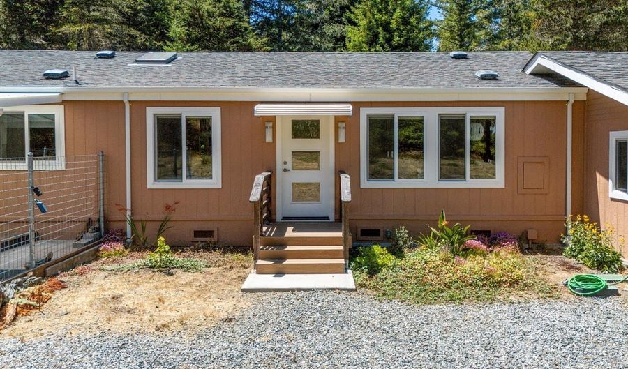 29331 ALBION RIDGE Rd, Albion, CA 95410 - 3 Beds, 2 Bath