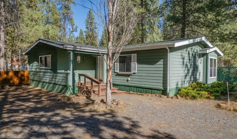 18882 River Woods Dr, Bend, OR 97702 - 3 Beds, 2 Bath