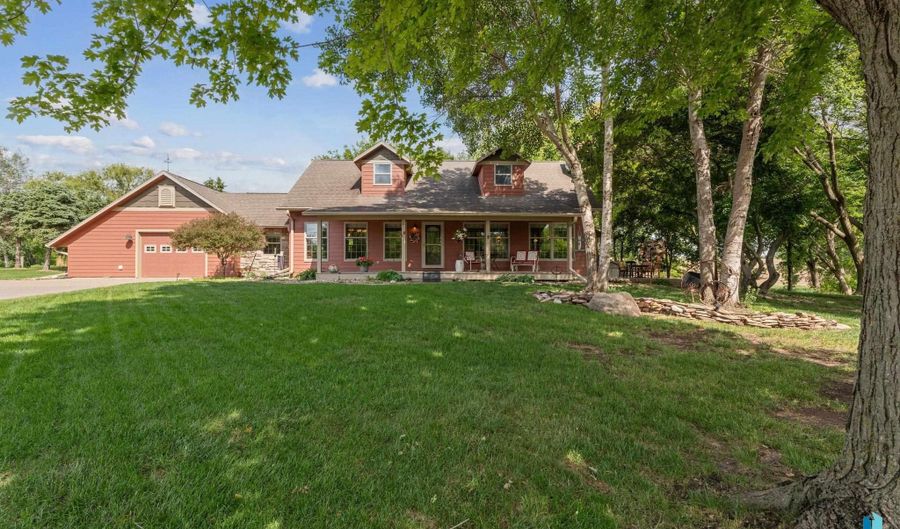 301 Lee Dr, Alcester, SD 57001 - 4 Beds, 2 Bath