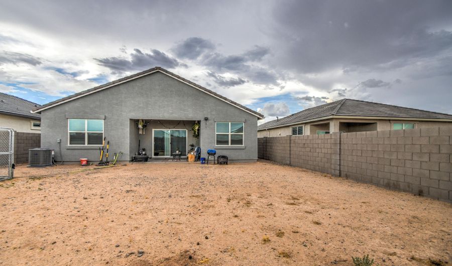 1157 W PARADISE Way, Casa Grande, AZ 85122 - 4 Beds, 2 Bath