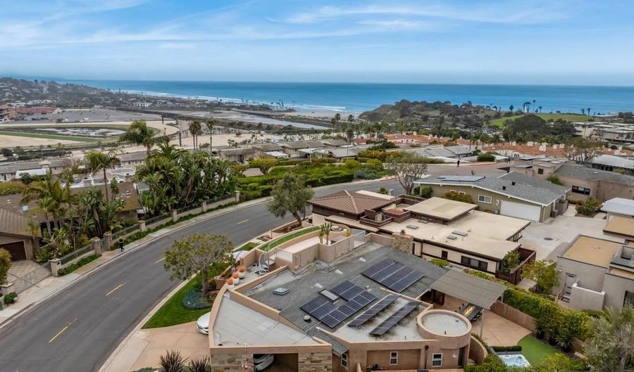 773 E Solana Cir, Solana Beach, CA 92075 - 2 Beds, 2 Bath