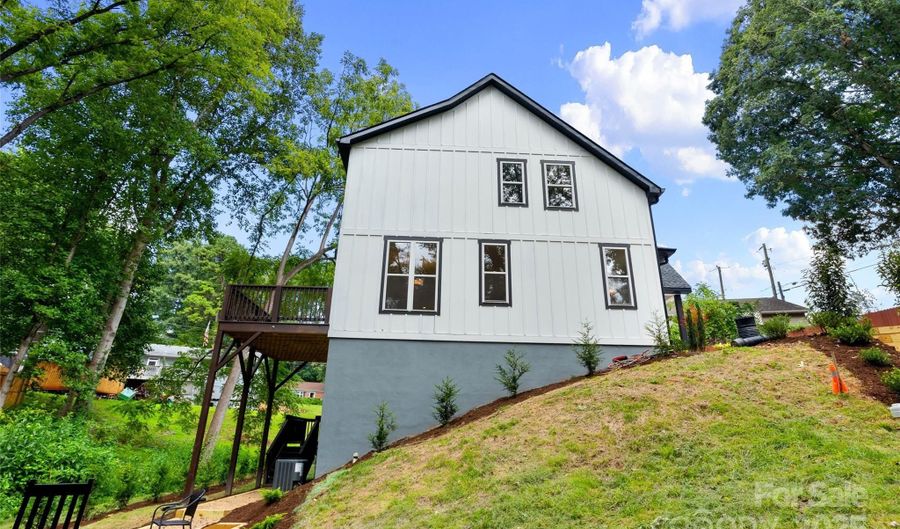 20 Rash Rd, Asheville, NC 28806 - 4 Beds, 4 Bath