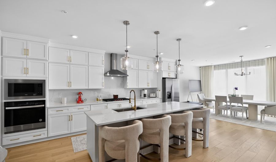 43498 MADISON SPRINGS Ter, Ashburn, VA 20148 - 3 Beds, 3 Bath