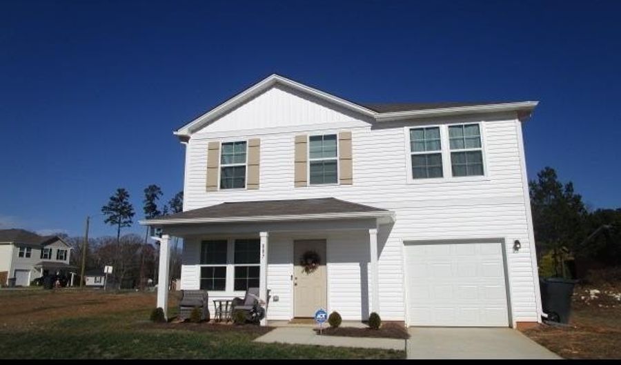 807 Fox Laurel Ct, Asheboro, NC 27203 - 4 Beds, 3 Bath