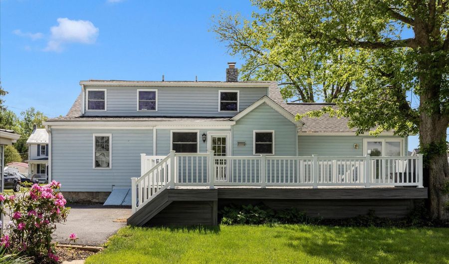 2780 ADAMS St, Adamstown, MD 21710 - 3 Beds, 3 Bath