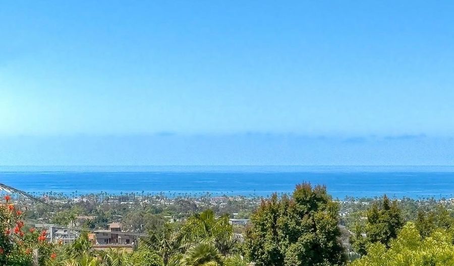 1761 Yucca Rd, Oceanside, CA 92054 - 2 Beds, 3 Bath
