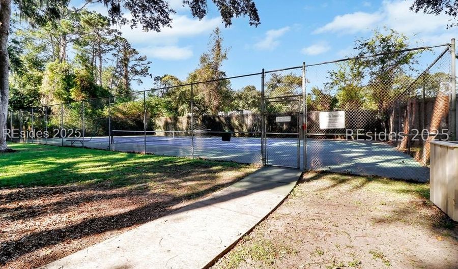 17 Dewberry Ln, Hilton Head Island, SC 29928 - 3 Beds, 3 Bath