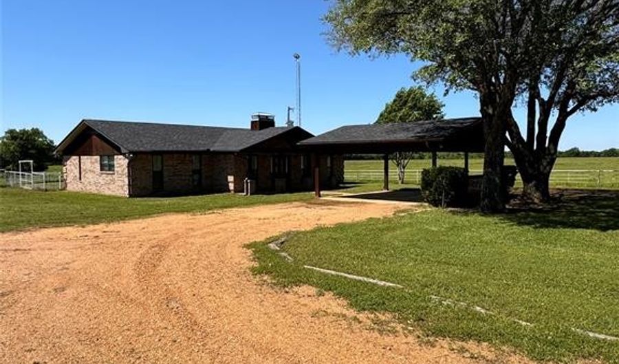 352 County Road 1261, Bonham, TX 75418 - 4 Beds, 2 Bath