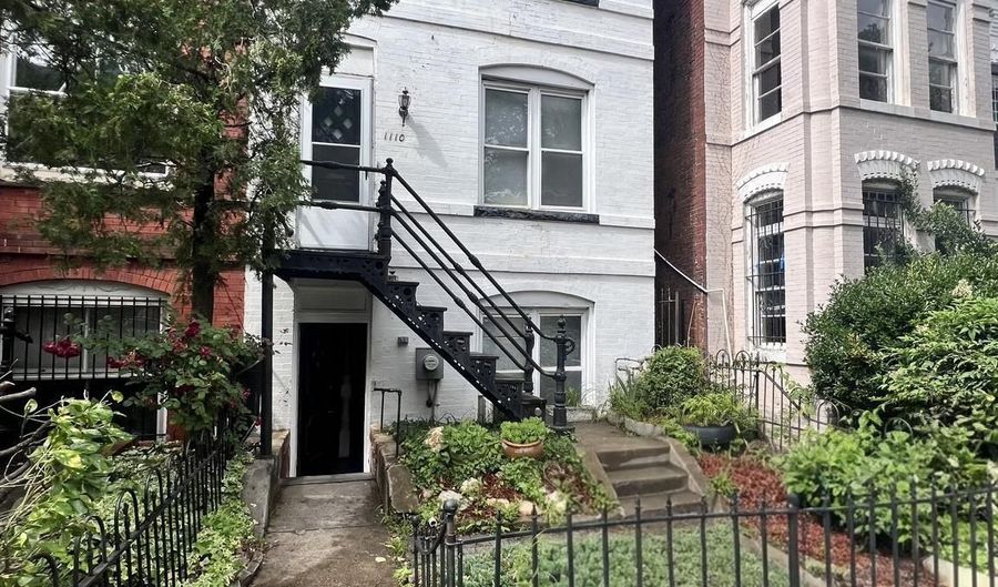 1110 I St SE, Washington, DC 20003 - 3 Beds, 2 Bath