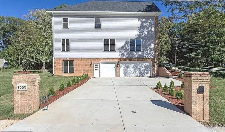 3505 ALPHA Pl, Annandale, VA 22003 - 2 Beds, 1 Bath