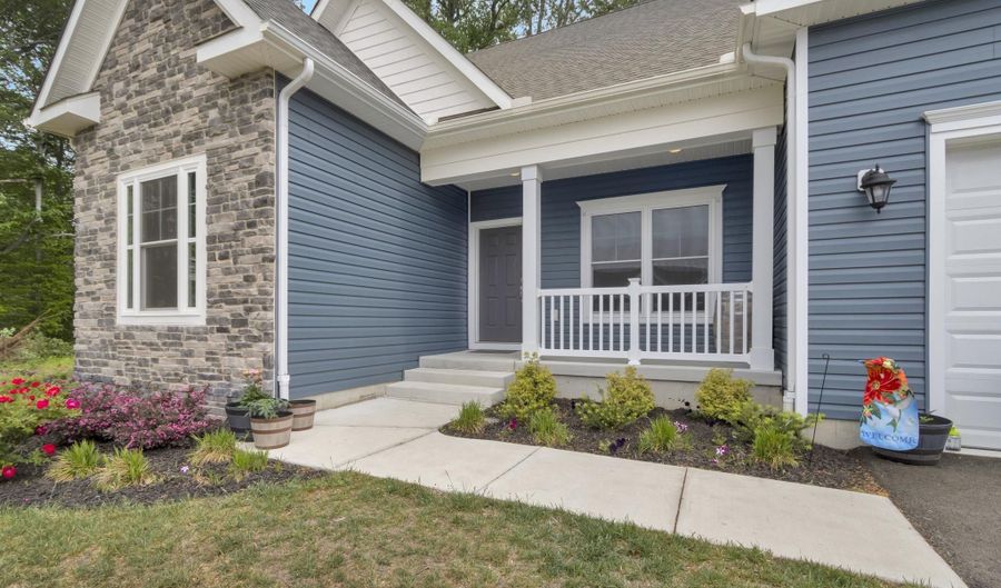 40 DOC Ct, Felton, DE 19943 - 5 Beds, 3 Bath