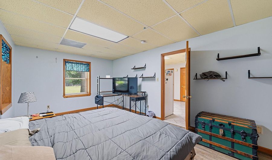 264 TELEGRAPH Rd, Alloway, NJ 08001 - 5 Beds, 4 Bath