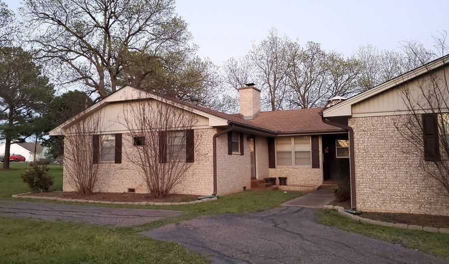 15811 County Road 1595, Ada, OK 74820 - 4 Beds, 3 Bath