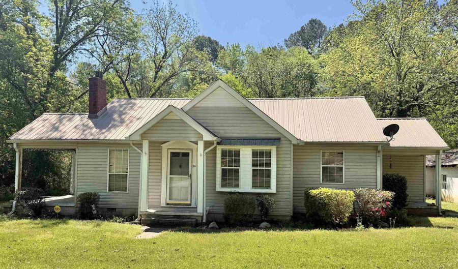 24 W GLADE Rd, Anniston, AL 36206 - 2 Beds, 2 Bath