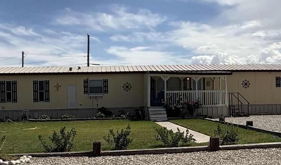 2205 W Grand Ave, Artesia, NM 88210 - 3 Beds, 2 Bath