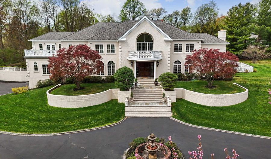 6 Hayes Ct, Atlantic Highlands, NJ 07716 - 5 Beds, 5 Bath
