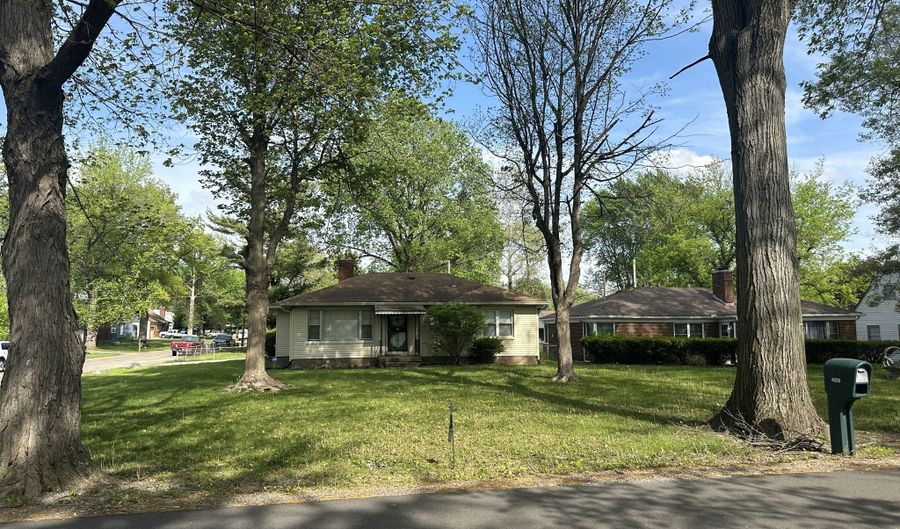 4029 Forest Manor Ave, Indianapolis, IN 46226 - 3 Beds, 2 Bath