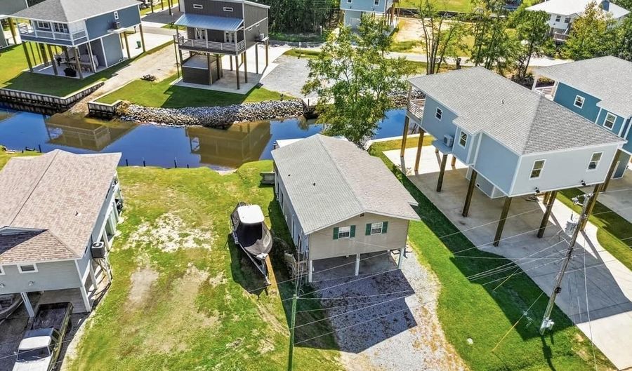 4131 20th Ave, Bay St. Louis, MS 39520 - 3 Beds, 1 Bath