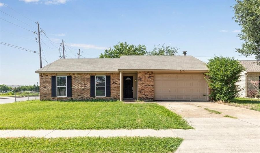 5236 Arbor Glen Rd, The Colony, TX 75056 - 3 Beds, 2 Bath