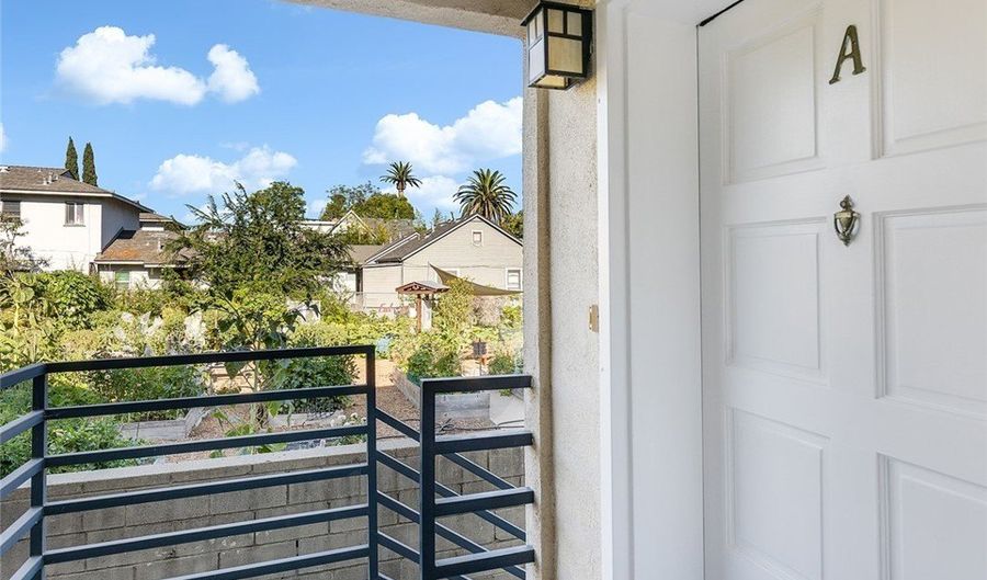1018 Magnolia St A, South Pasadena, CA 91030 - 2 Beds, 2 Bath