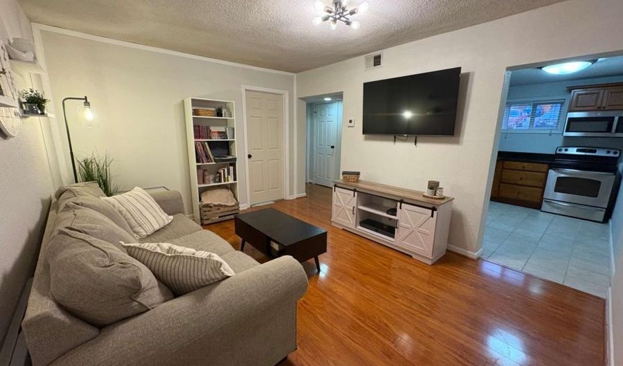 250 Little St C101, Athens, GA 30605 - 2 Beds, 1 Bath