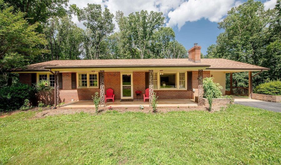 1856 LOST MOUNTAIN Rd, Aroda, VA 22709 - 3 Beds, 2 Bath